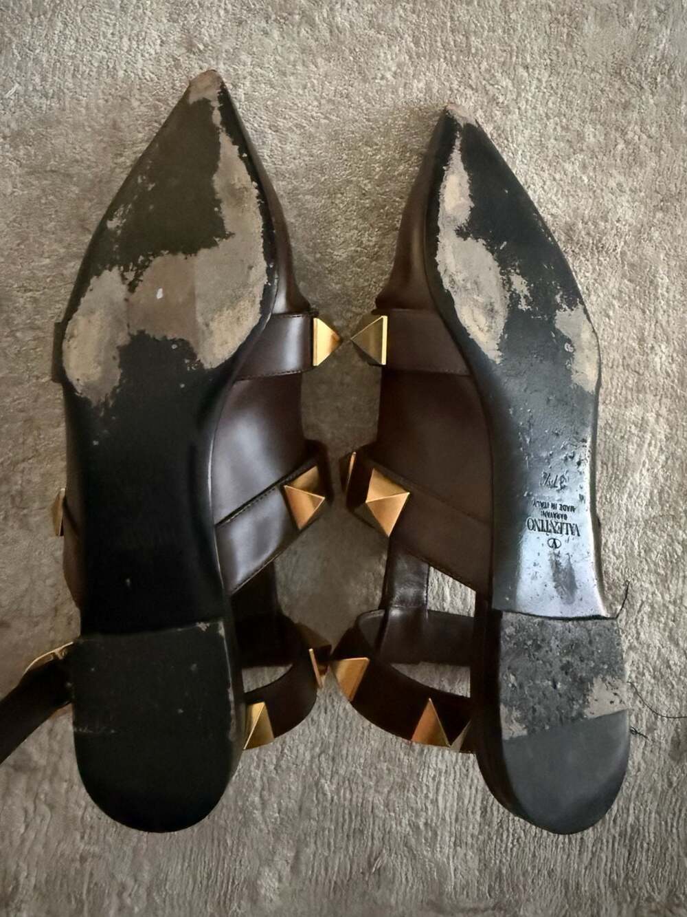 Valentino Garavani Roman Stud Leather Ankle Strap Flat Mules - Picture 5 of 8